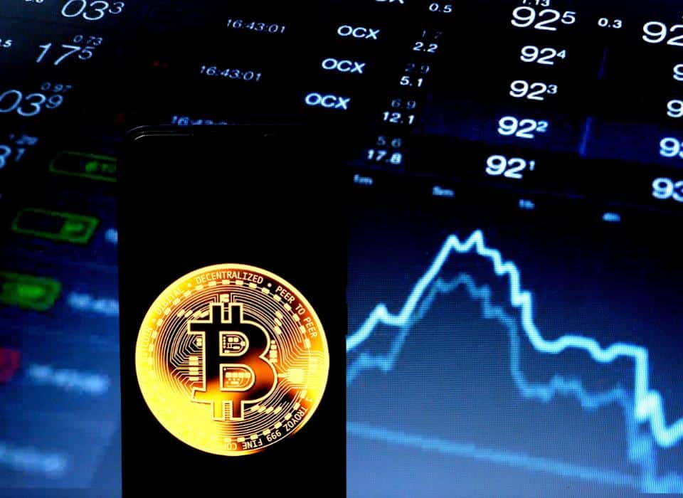Institutional Bitcoin Adoption,Bitcoin, institutional investment, cryptocurrency, Grayscale, GBTC, Fidelity, digital assets, blockchain, market trends, crypto adoption