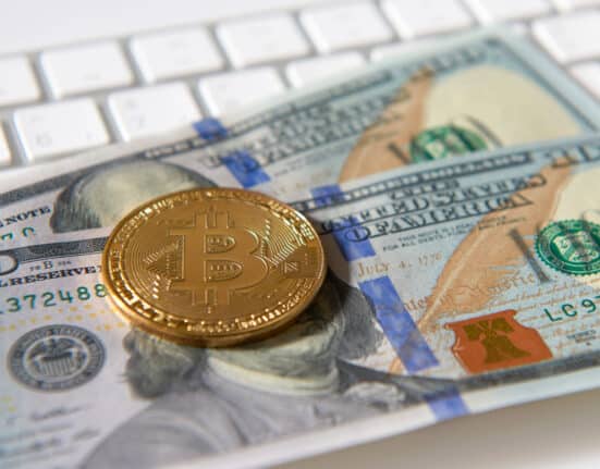 Bitcoin active addresses