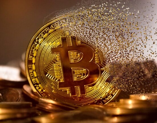 Bitcoin Edges Near $9,000 Amid Mixed Market Sentiments and Pandemic Pressures