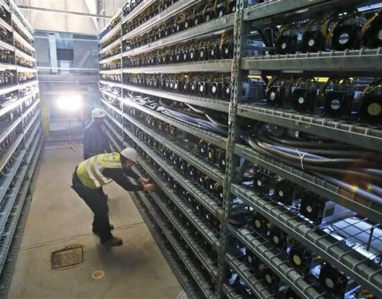 Iran Permits Power Plants to Mine Bitcoin Under Approved Tariffs