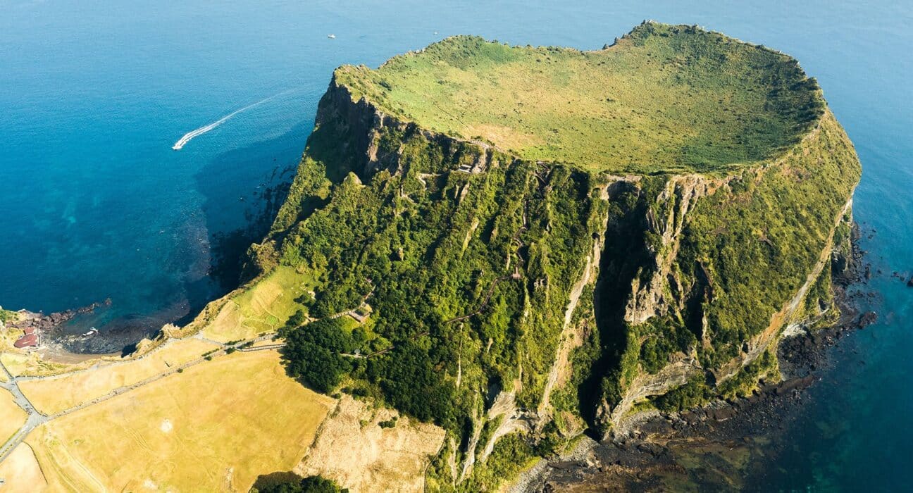 Jeju Island Adopts Blockchain-Based Contact Tracing System for 15 Million Annual Tourists