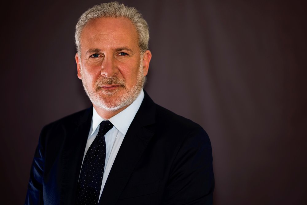 Peter Schiff Faces Bitcoin Backlash as Son Spencer Accumulates BTC Gifts