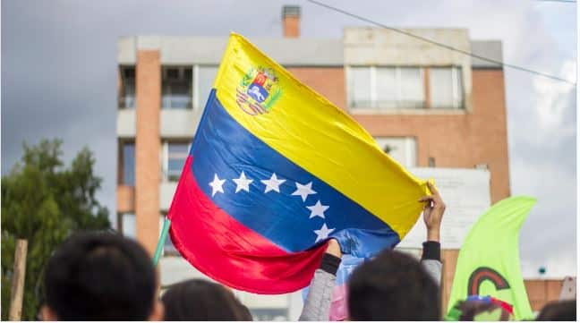 Venezuela Adopts Petro Cryptocurrency for Tax Payments in Historic Agreement