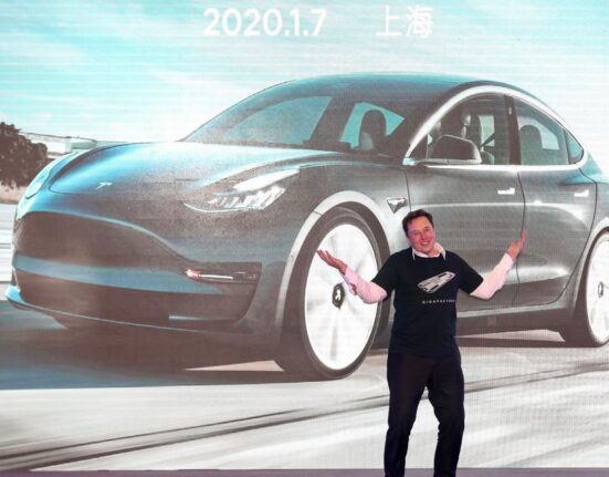 Ethereum and Tesla Prices Converge: A Unique Market Comparison