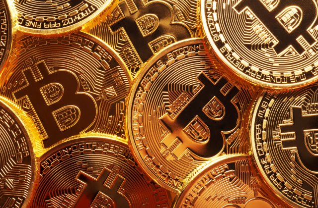 Bitcoin Faces Strong $16K Resistance as Analysts Predict Possible Retrace