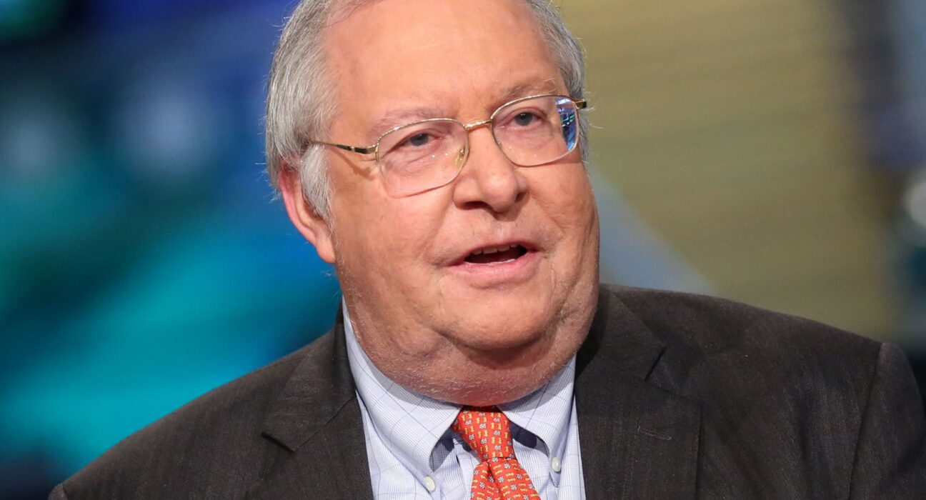 Bill Miller highlights Bitcoin as a top-performing asset with growing institutional interest.