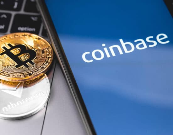 Coinbase hiring in Japan for roles across IT, finance, and international expansion.