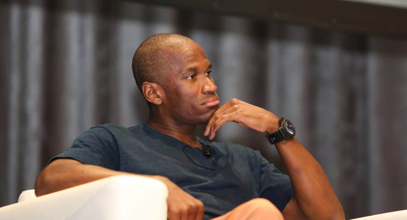 BitMEX Former CEO Arthur Hayes Negotiates Surrender to U.S. Authorities Over Charges
