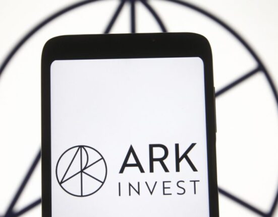 Ark Invest Acquires $246M in Coinbase Stock Following Nasdaq Debut