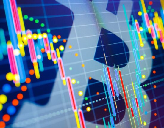Bitcoin Slips from ATH After Coinbase IPO Launch, Consolidates Near $62,000