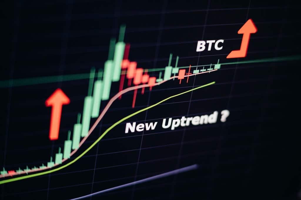 Bitcoin Surges Past $45,000 as Crypto Markets Rally Over the Weekend