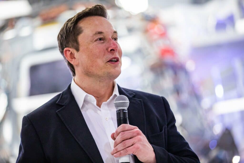 Bitcoin Surges Beyond $32,000 Following Elon Musk's Supportive Comments at "The B Word" Event