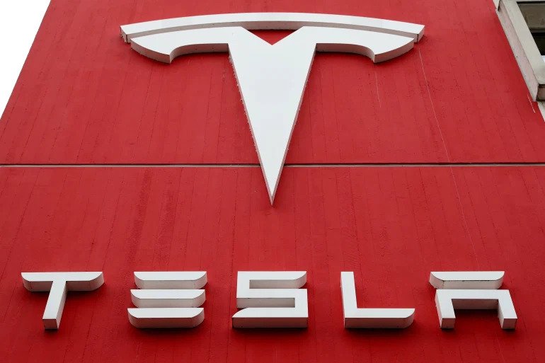 Tesla's Stock Decouples from Major Tech Firms Ahead of Earnings, Bitcoin Volatility Takes a Toll