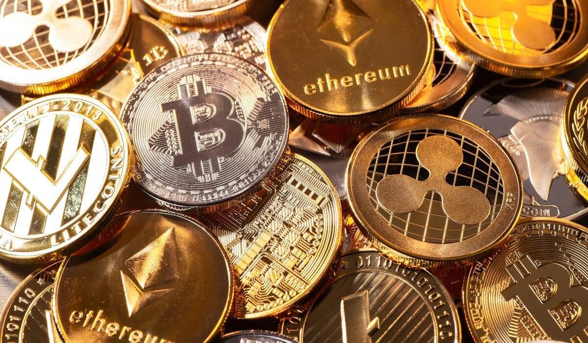 Bitcoin and Ether Retreat After Recent Surge: Cryptocurrency Market Consolidates