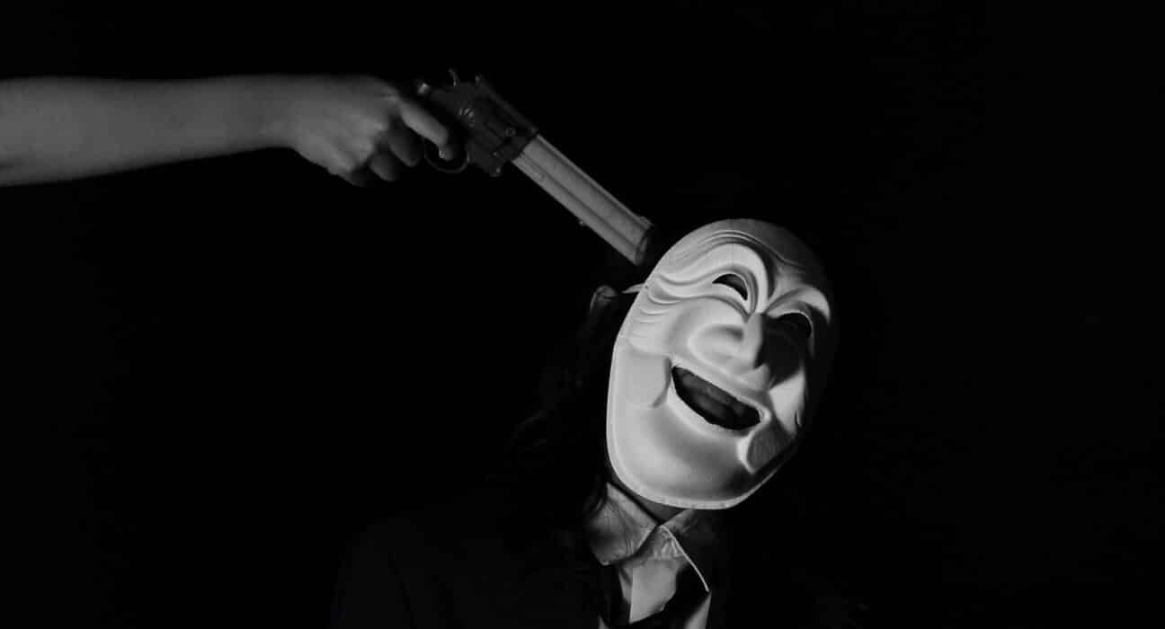 Delhi Mastermind takes a call for extortion in ₹ 2000 crore bitcoin Fraud scaled 1