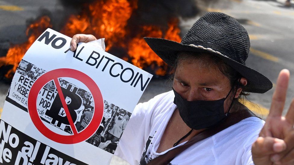 El Salvador citizens take to the streets to protest bitcoin and dictatorship