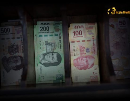 Mexican Peso Triumphs: Surges to Weekly Highs Ahead of Banxico’s Crucial Minutes