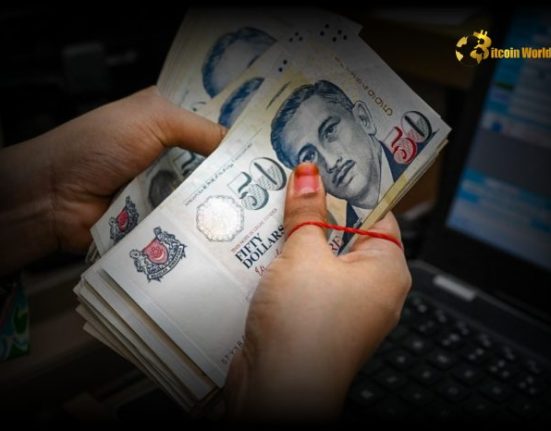 Resilient Singapore Dollar Defies Recession Fears, Holds Firm Against USD
