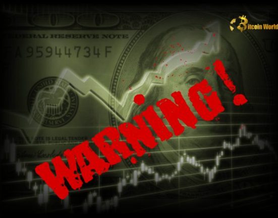 Warning Signs for US Dollar: Longs Unwind Amid Tariff Delay