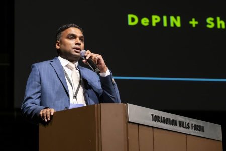 Next-Gen Digital Engagement: Evolving Corporate Communication through Web3 and AI 